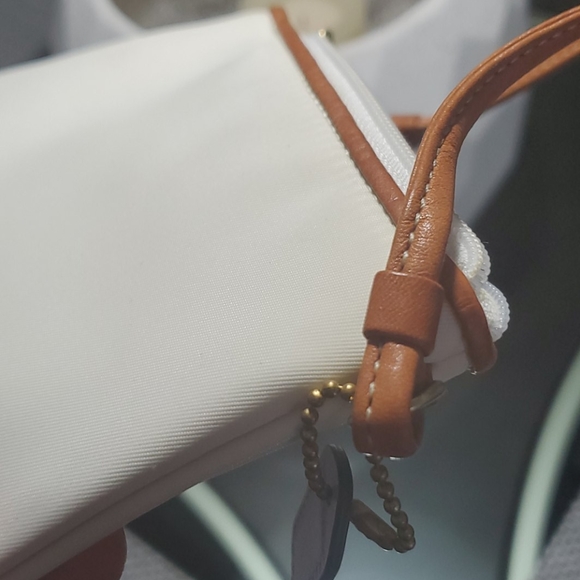 🏷Rare Vintage Coach Wristlet - Picture 7 of 7